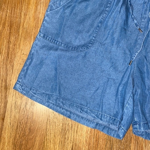 Jones New York signature lyocell tie front elastic waist short, size S, NWT - Picture 4 of 8